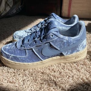 Blue Velvet Air Force 1’s 💙